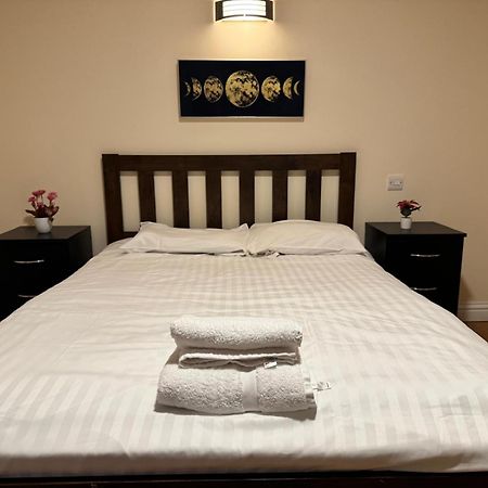 The Bell And Bottle Hotel Hedgerley ภายนอก รูปภาพ