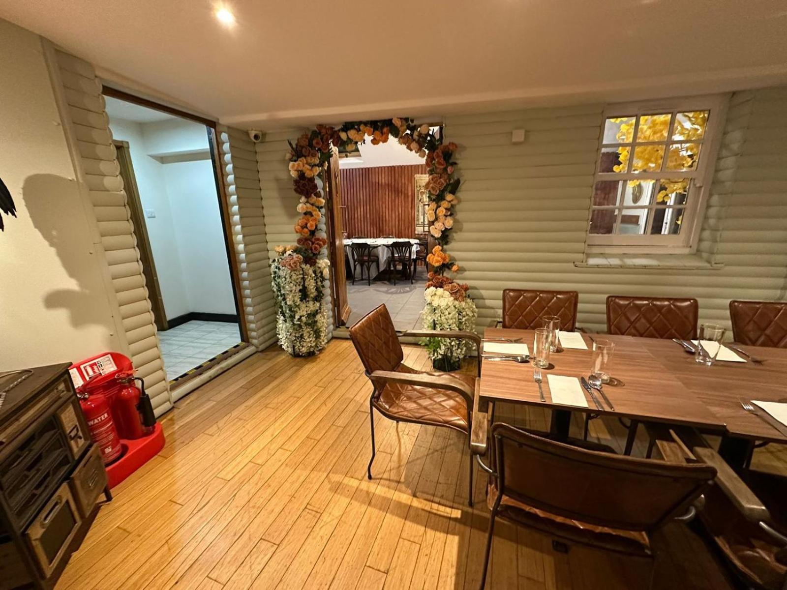 The Bell And Bottle Hotel Hedgerley ภายนอก รูปภาพ