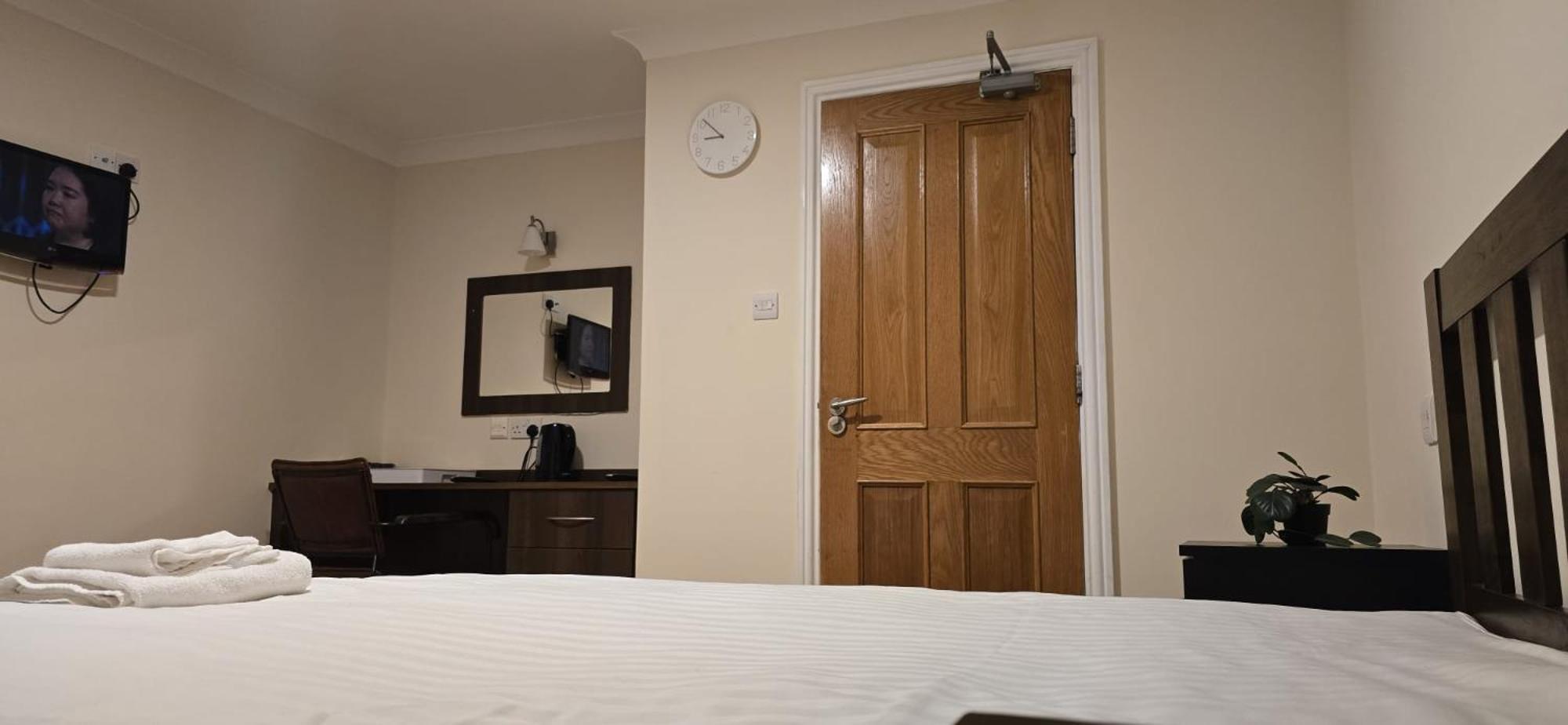The Bell And Bottle Hotel Hedgerley ภายนอก รูปภาพ